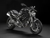 2010 Ducati Monster 696 photo